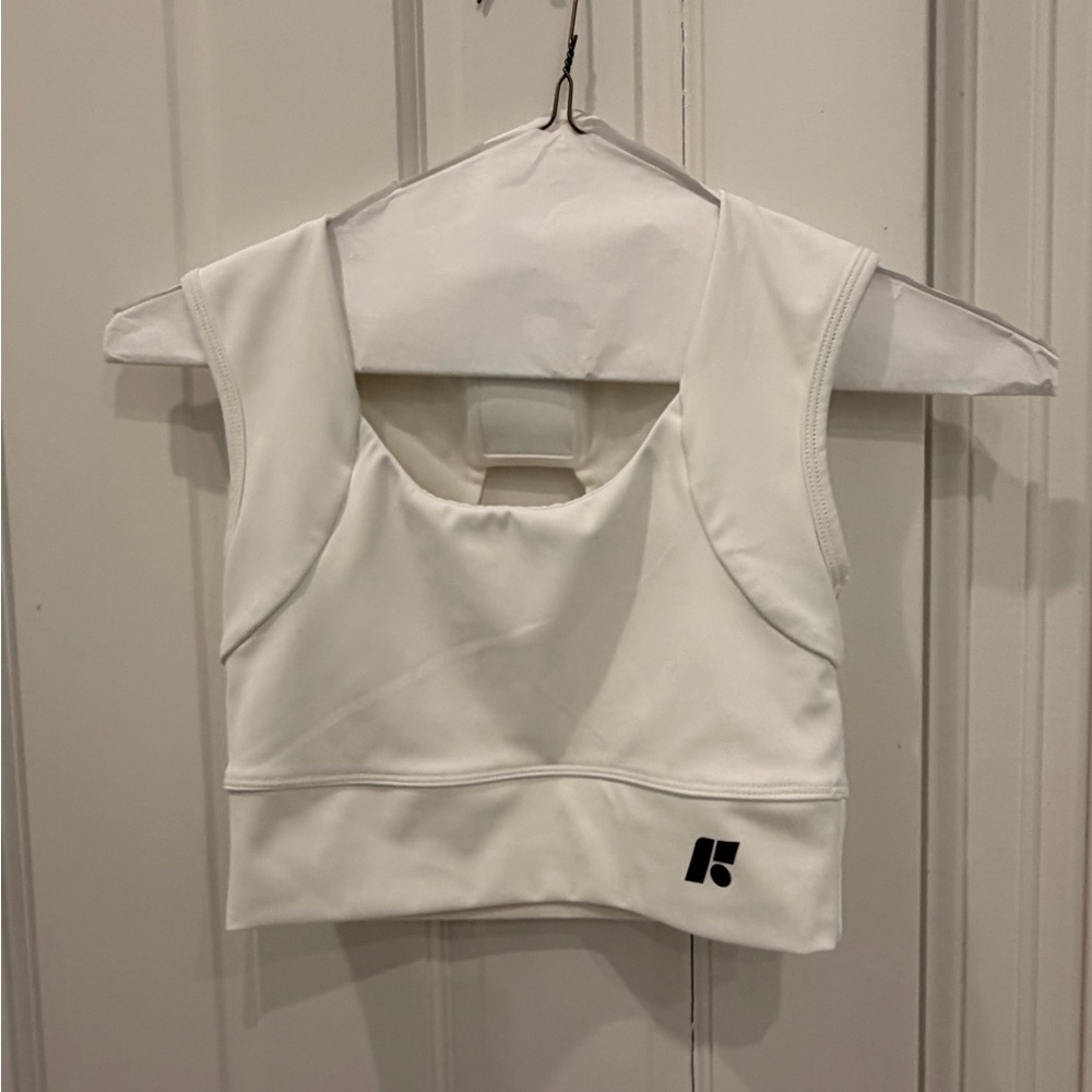 White FORME bra. Like New - 
Medium. - Picture 3 of 5